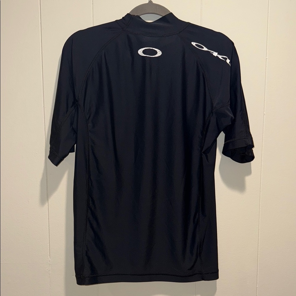 Oakley Black Rash Guard - Picture 5 of 7